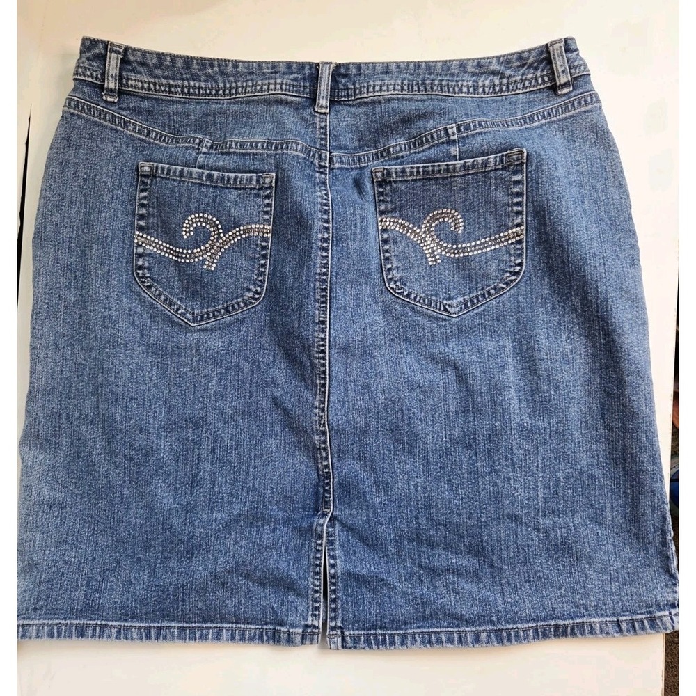 Chicos Denim‎ Jean Skirt Size 2.5 With Pockets Embellished Rhinestones Med Wash